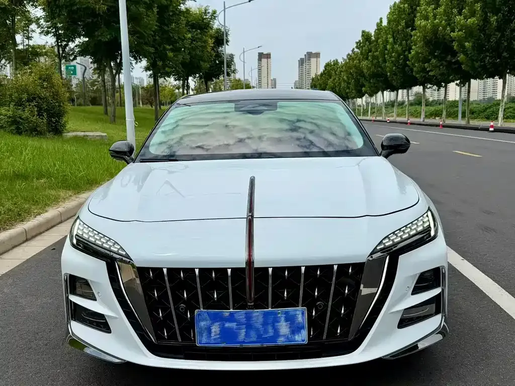 Hongqi H6 — фото 1