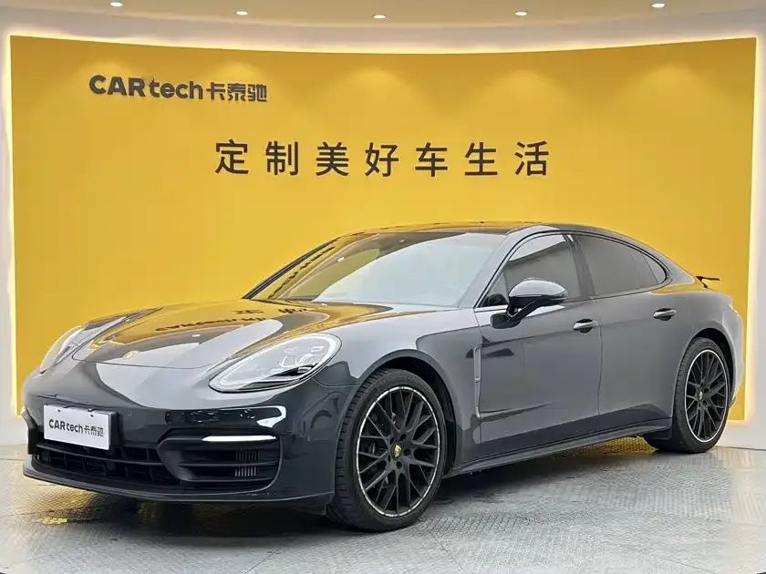 Porsche Panamera — фото 1