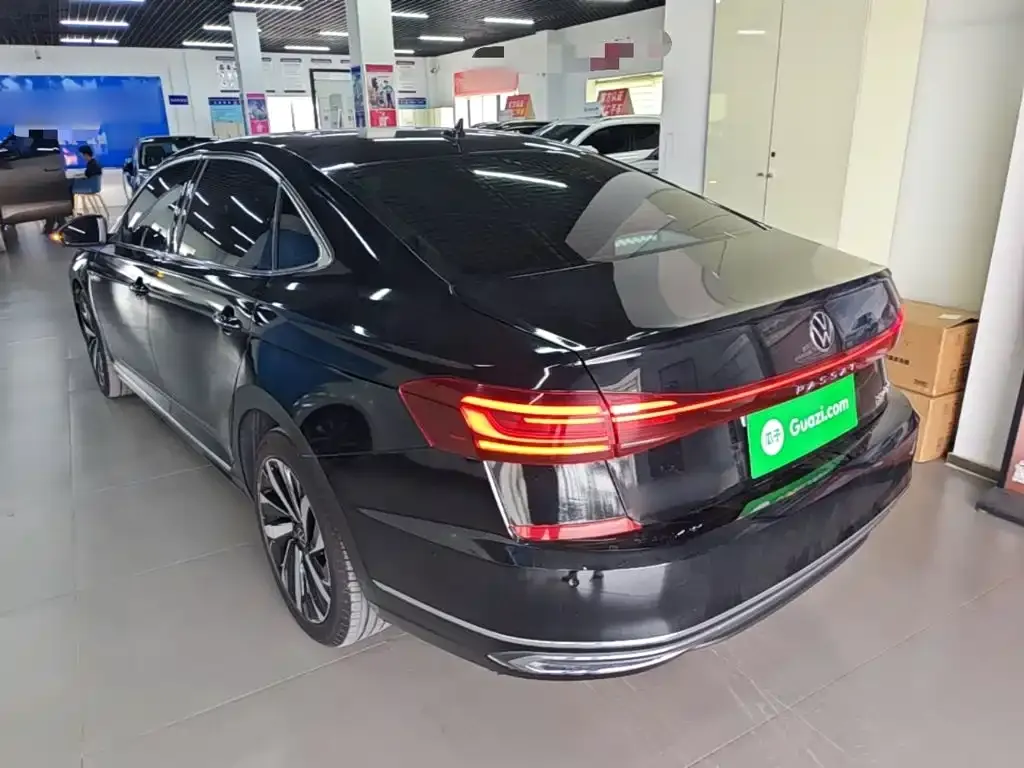 Volkswagen Passat — фото 5