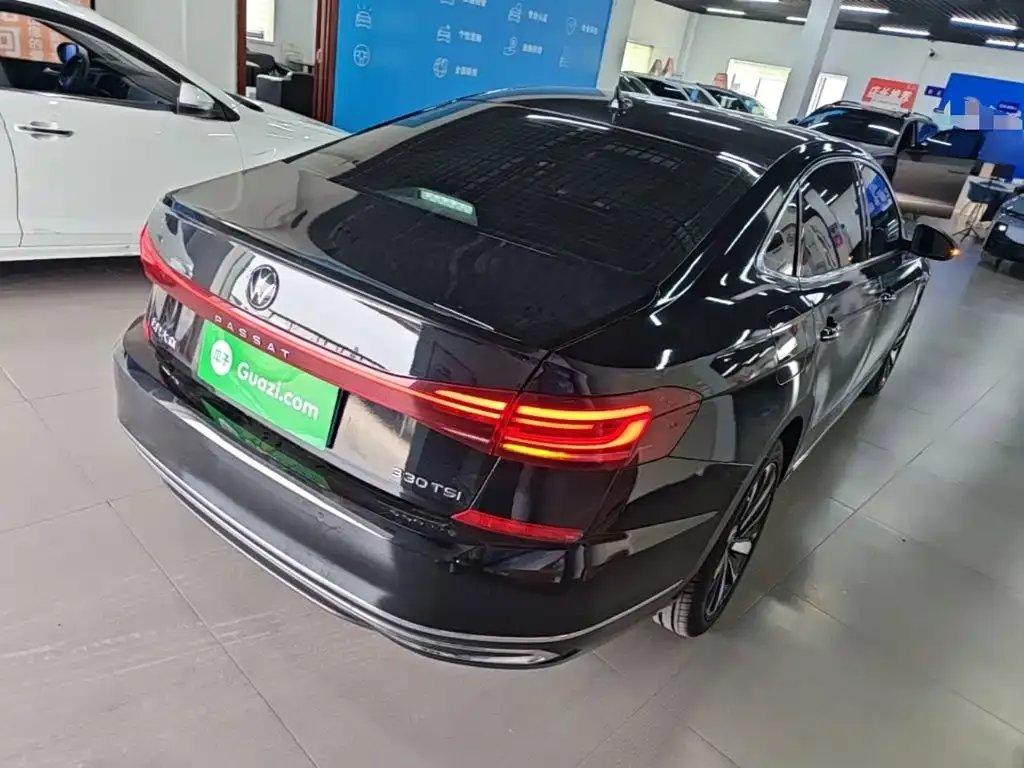 Volkswagen Passat — фото 9
