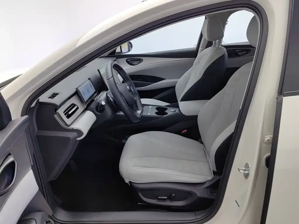 BYD Seal 06 DM-i Touring — фото 6