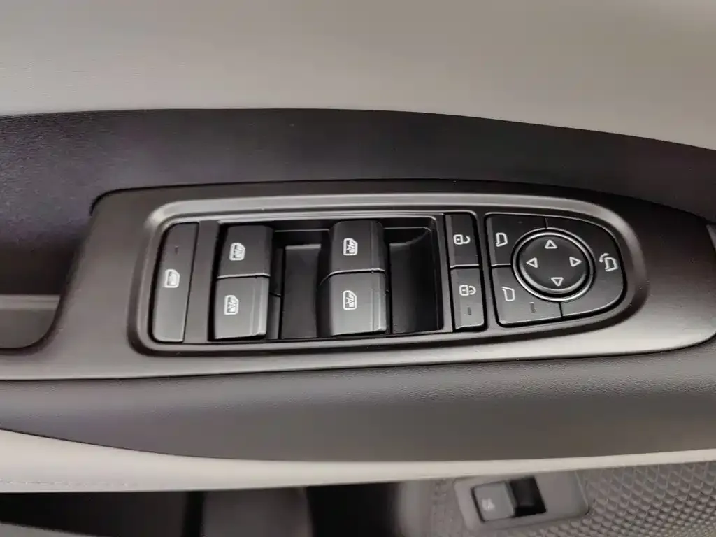 BYD Seal 06 DM-i Touring — фото 8