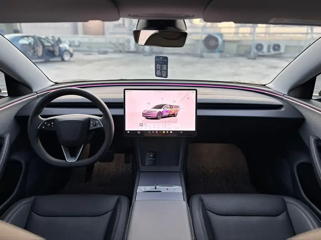 Tesla Model 3 — фото 4