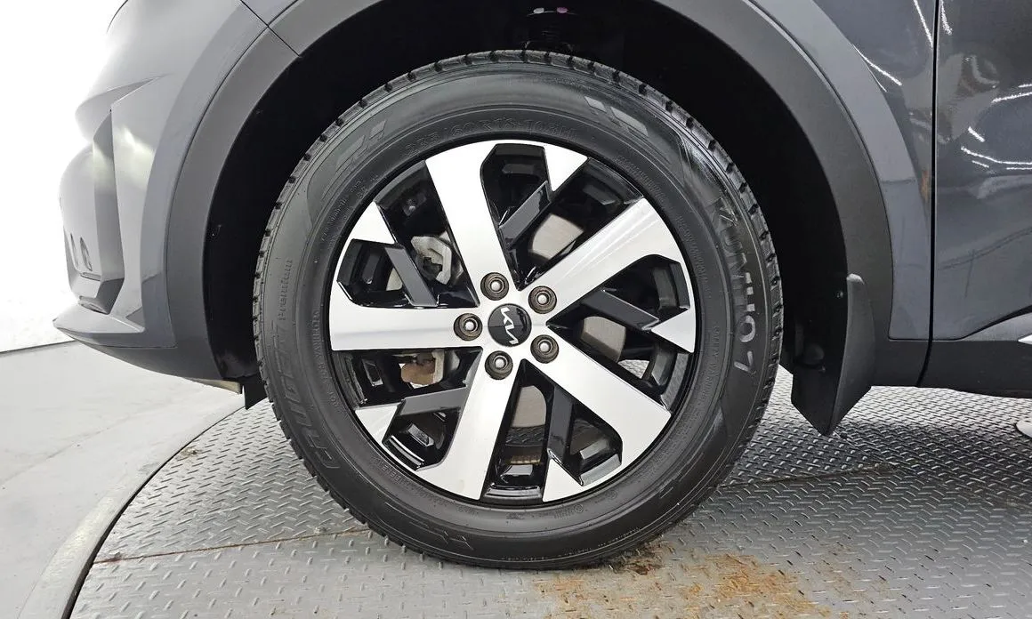 Kia Sorento — фото 9