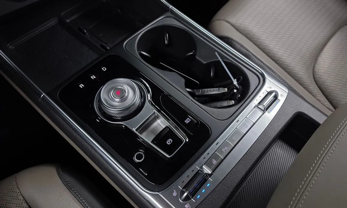 Kia Carnival — фото 10
