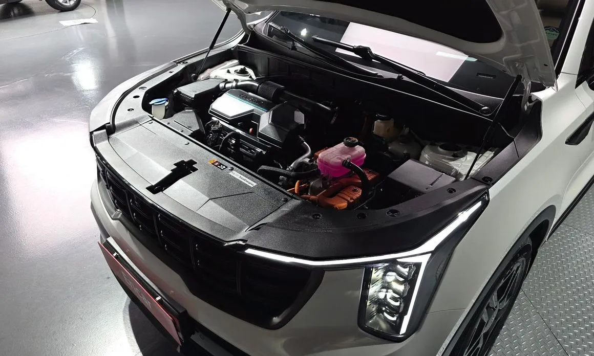 Kia Sorento — фото 7
