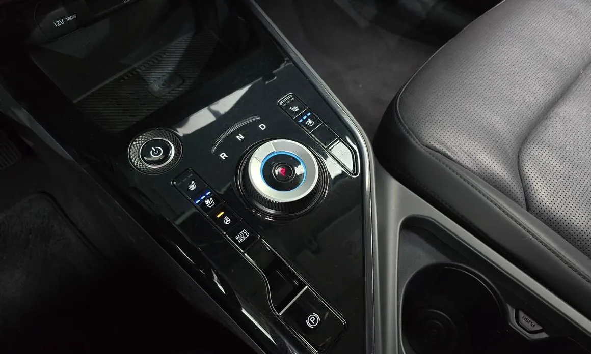 Kia Niro — фото 8