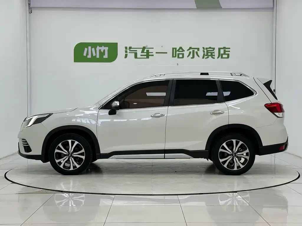 Subaru Forester — фото 7