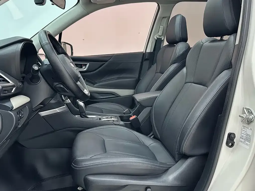 Subaru Forester — фото 5