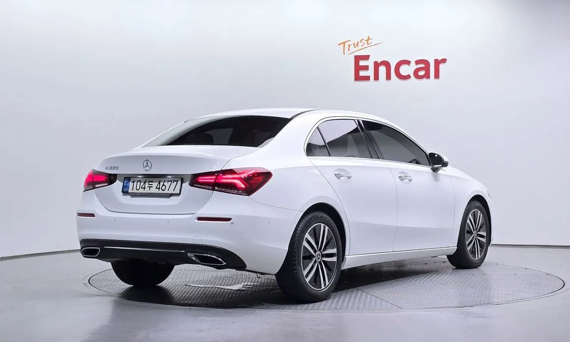 Mercedes-Benz A-Class — фото 10