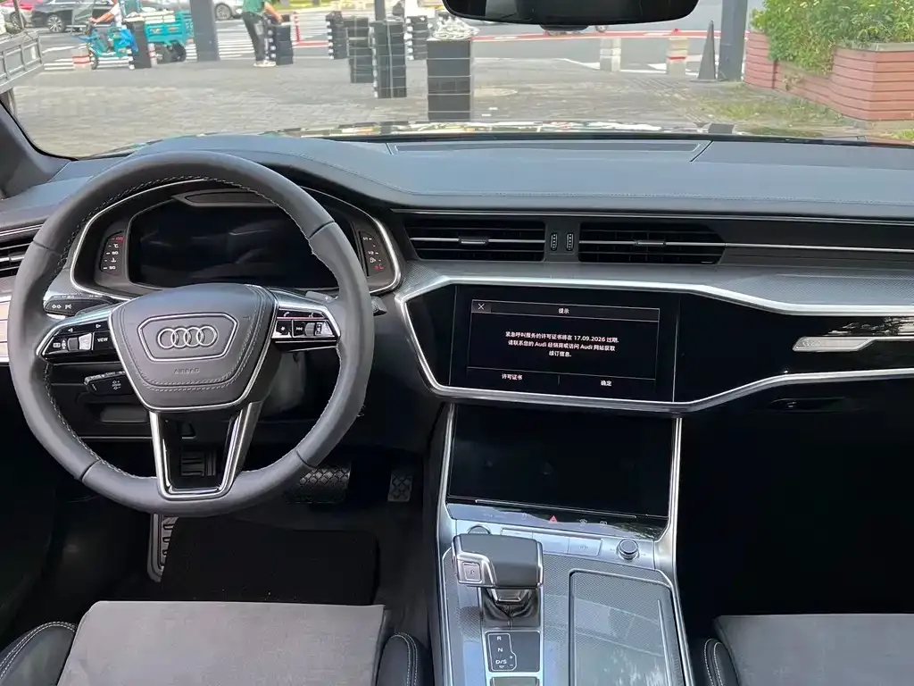 Audi A6L — фото 5