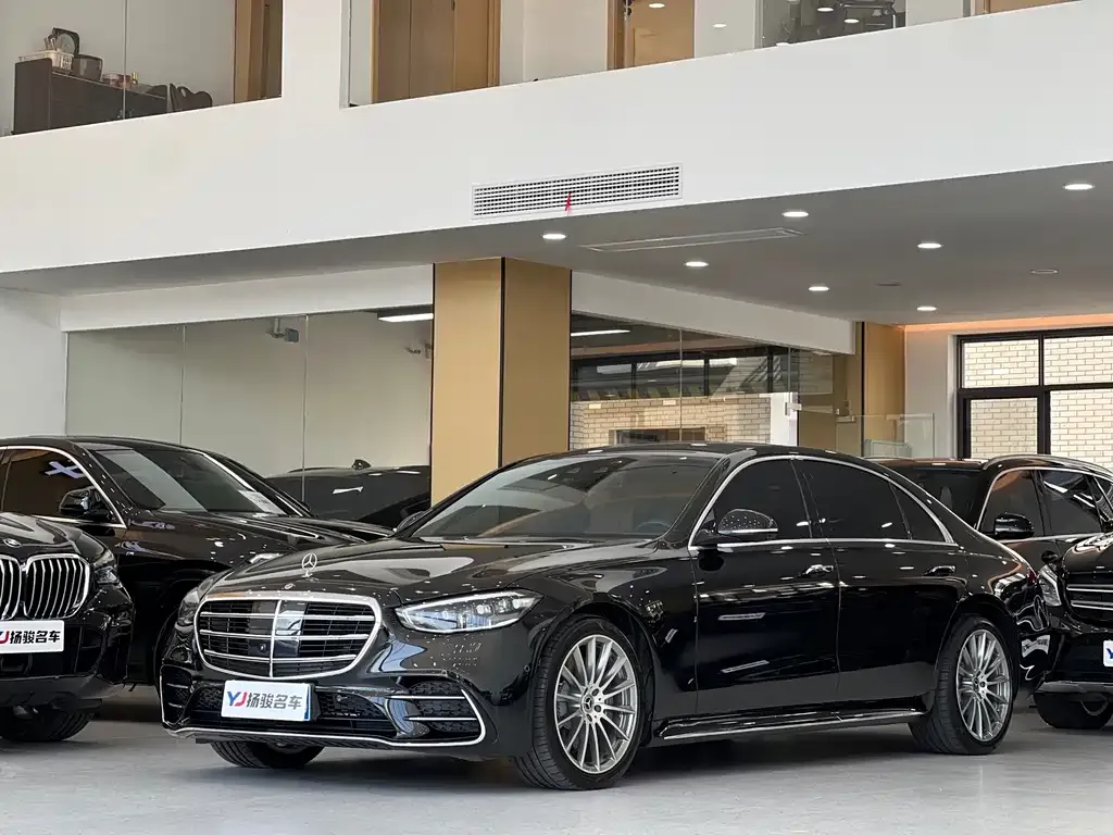 Mercedes-Benz S-Class — фото 1
