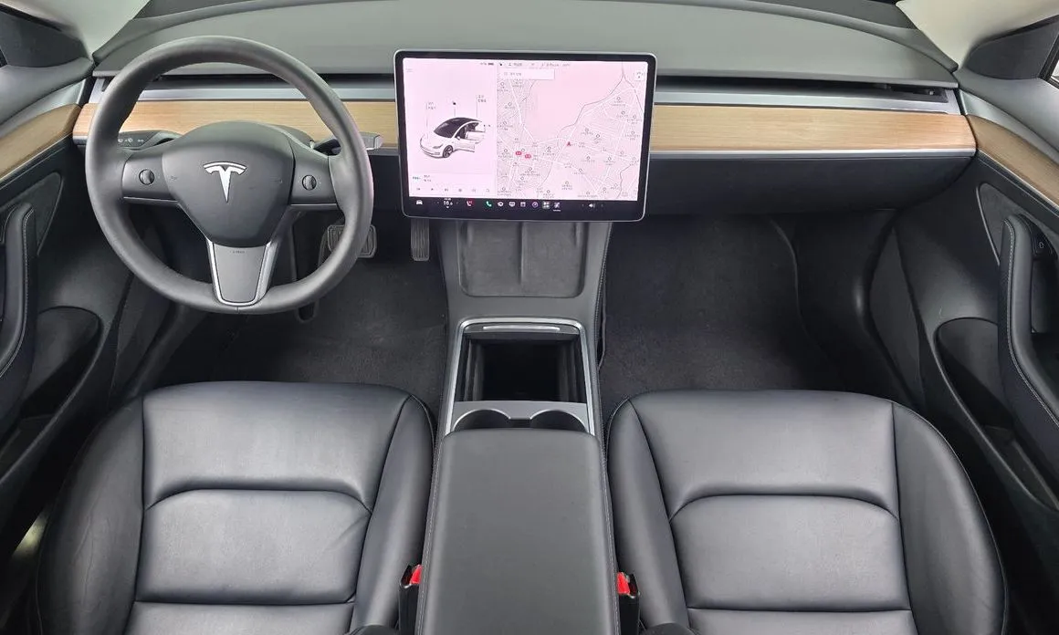 Tesla Model 3 — фото 7