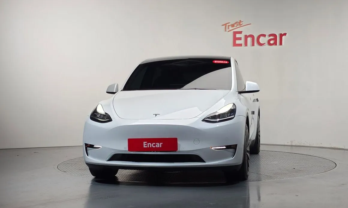 Tesla Model Y — фото 4