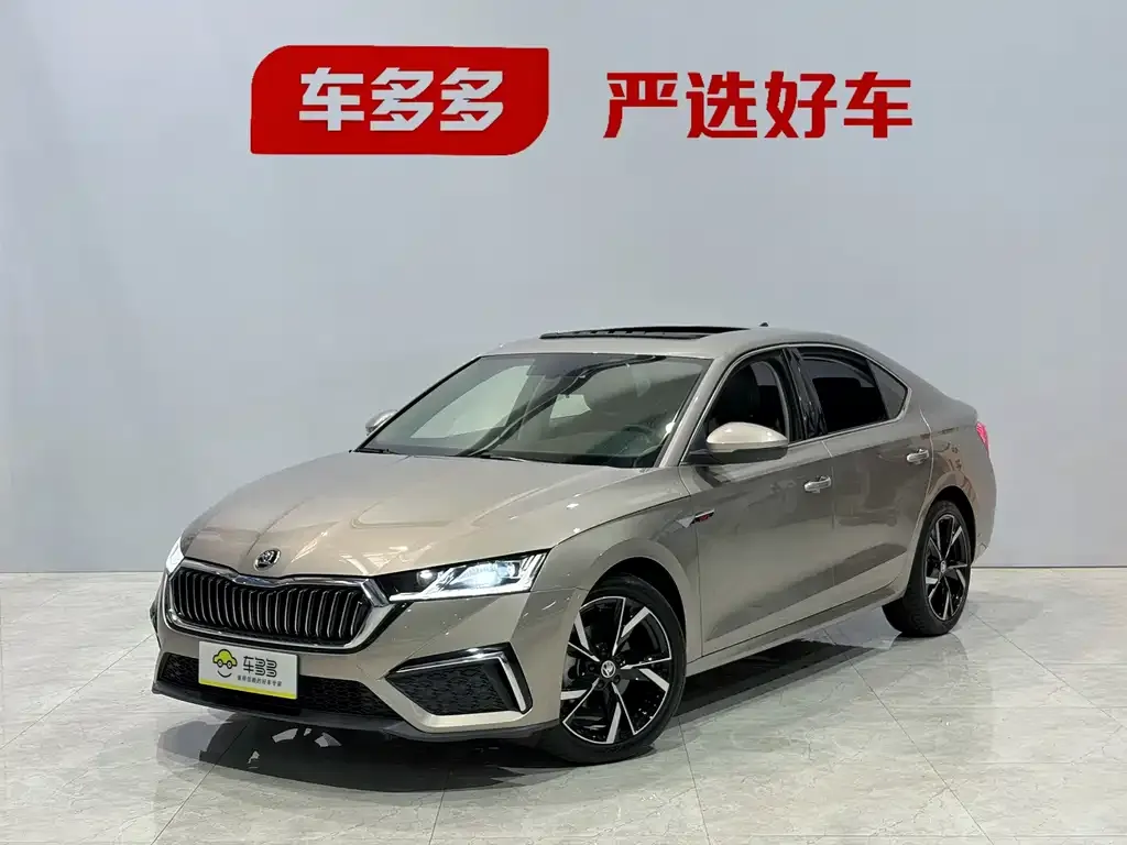 Skoda Octavia — фото 1