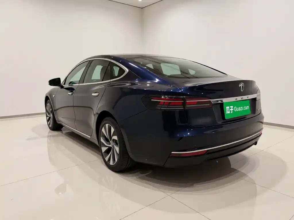 Volkswagen Passat — фото 7