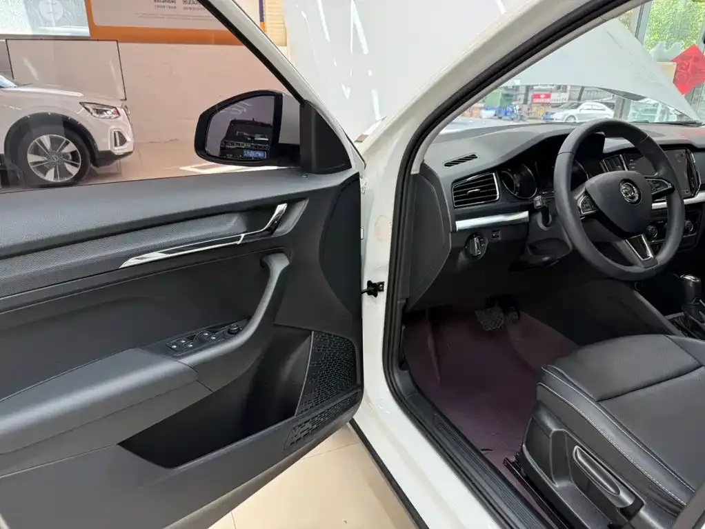 Skoda Kamiq — фото 2