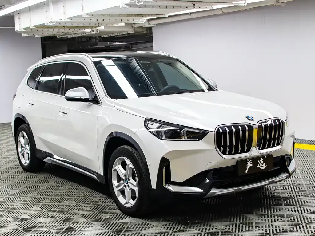 BMW X1 — фото 5