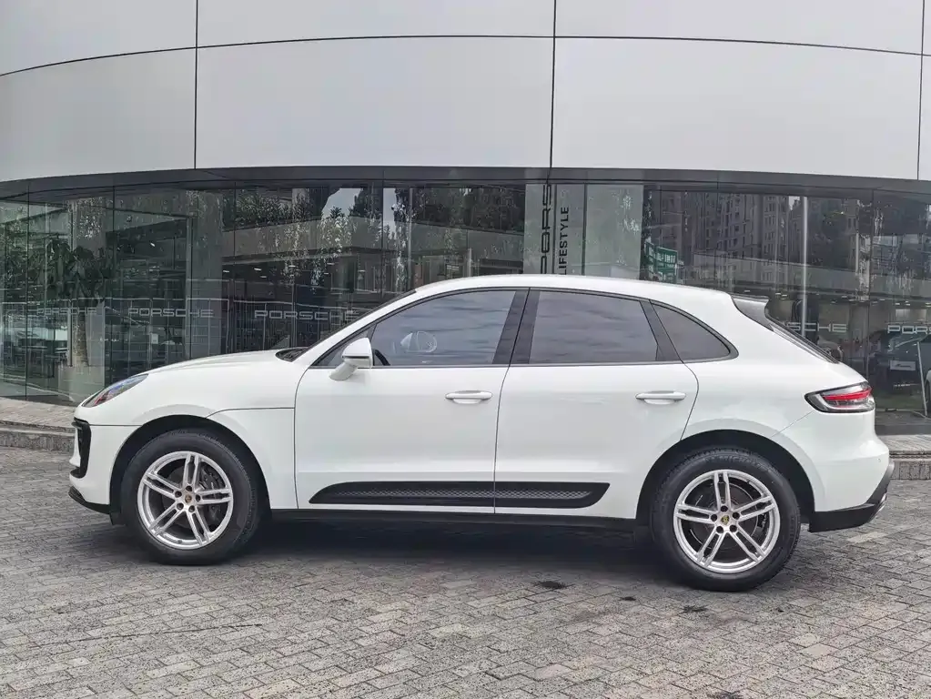 Porsche Macan — фото 9