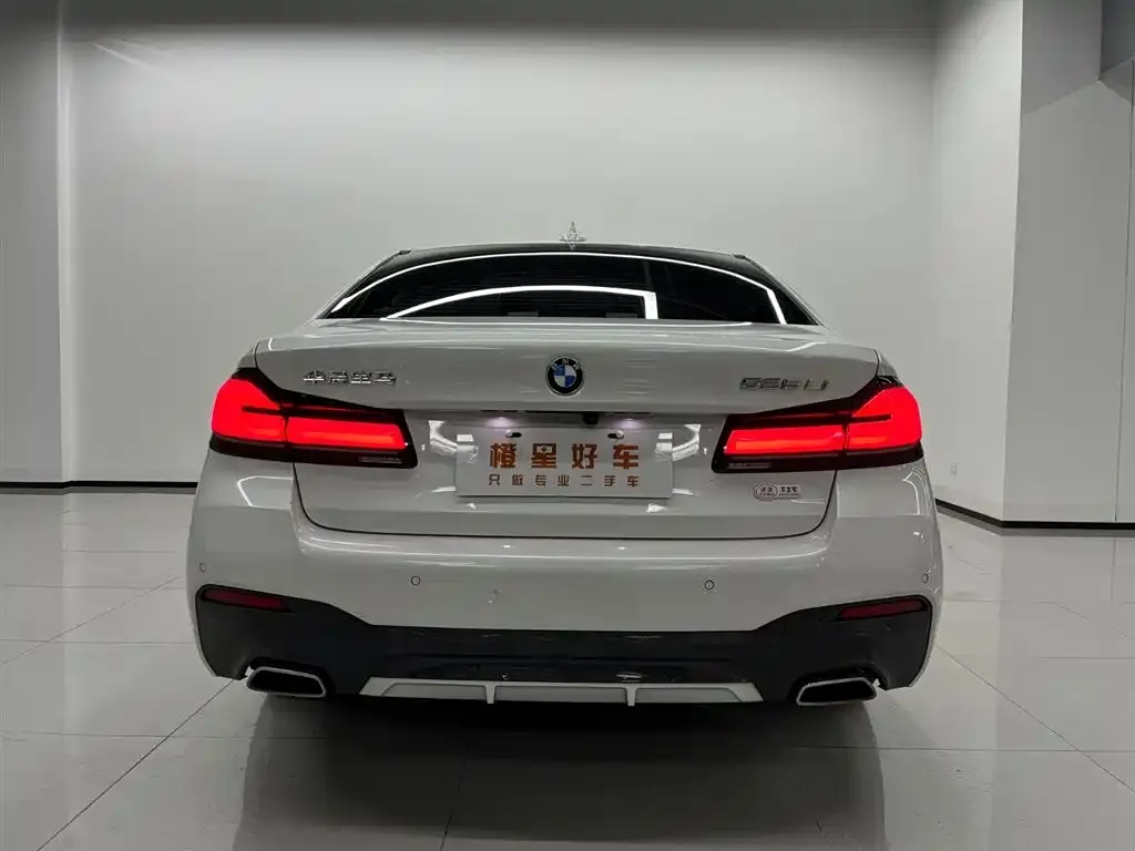BMW 5 Series — фото 2