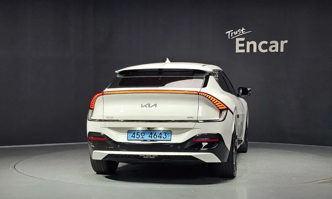 Kia EV6 — фото 6