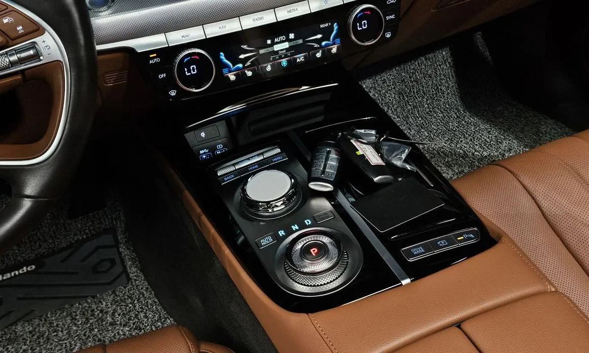 Genesis G80 — фото 10