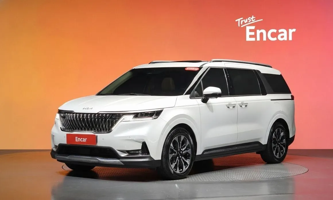 Kia Carnival — фото 1
