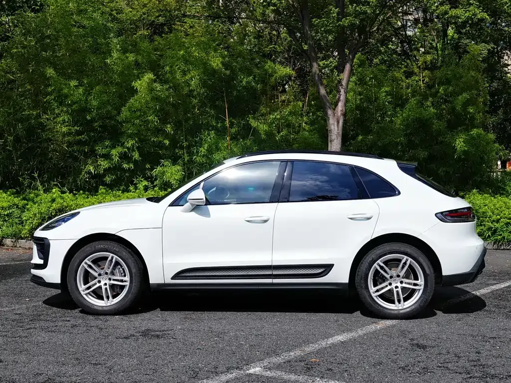 Porsche Macan — фото 9