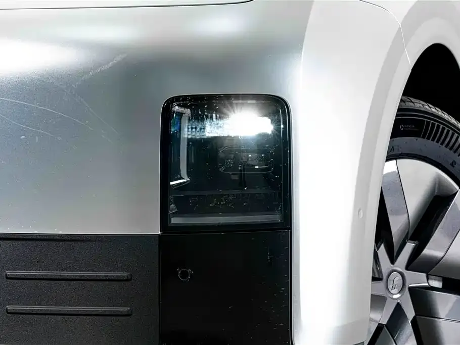 Li Auto MEGA — фото 3