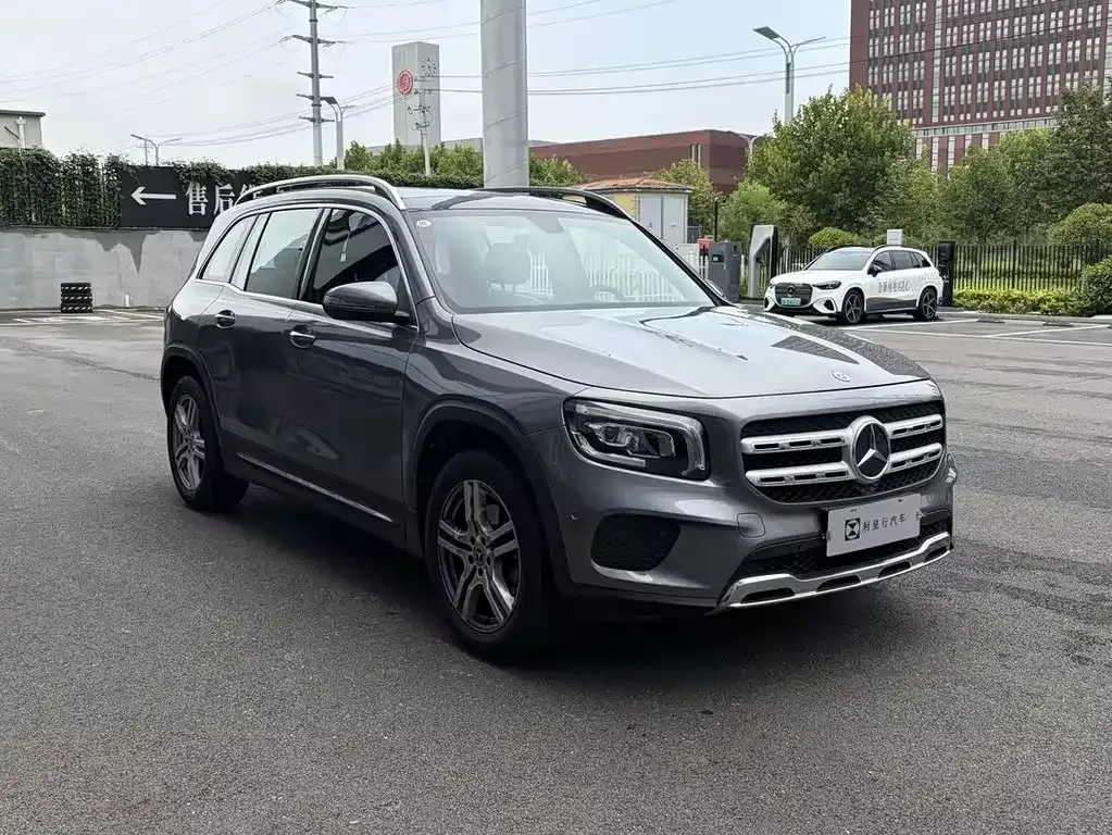Mercedes-Benz GLB — фото 2