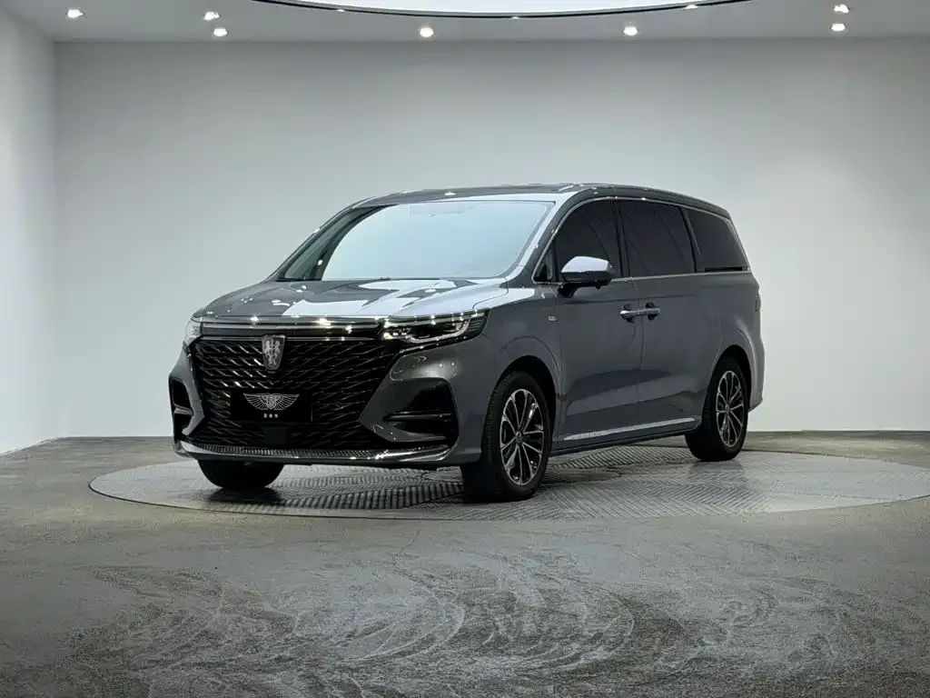 Roewe iMAX8 — фото 1