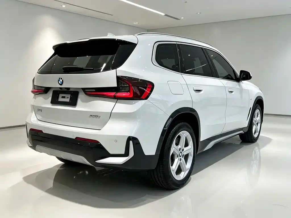 BMW X1 — фото 3