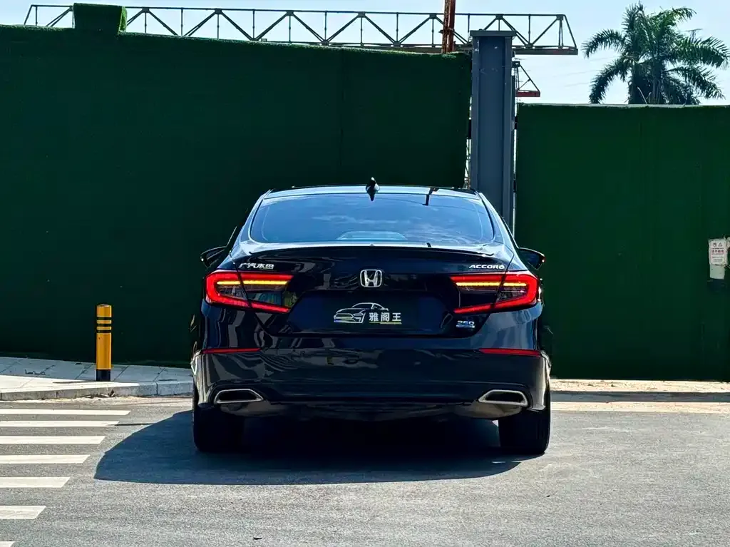 Honda Accord — фото 3