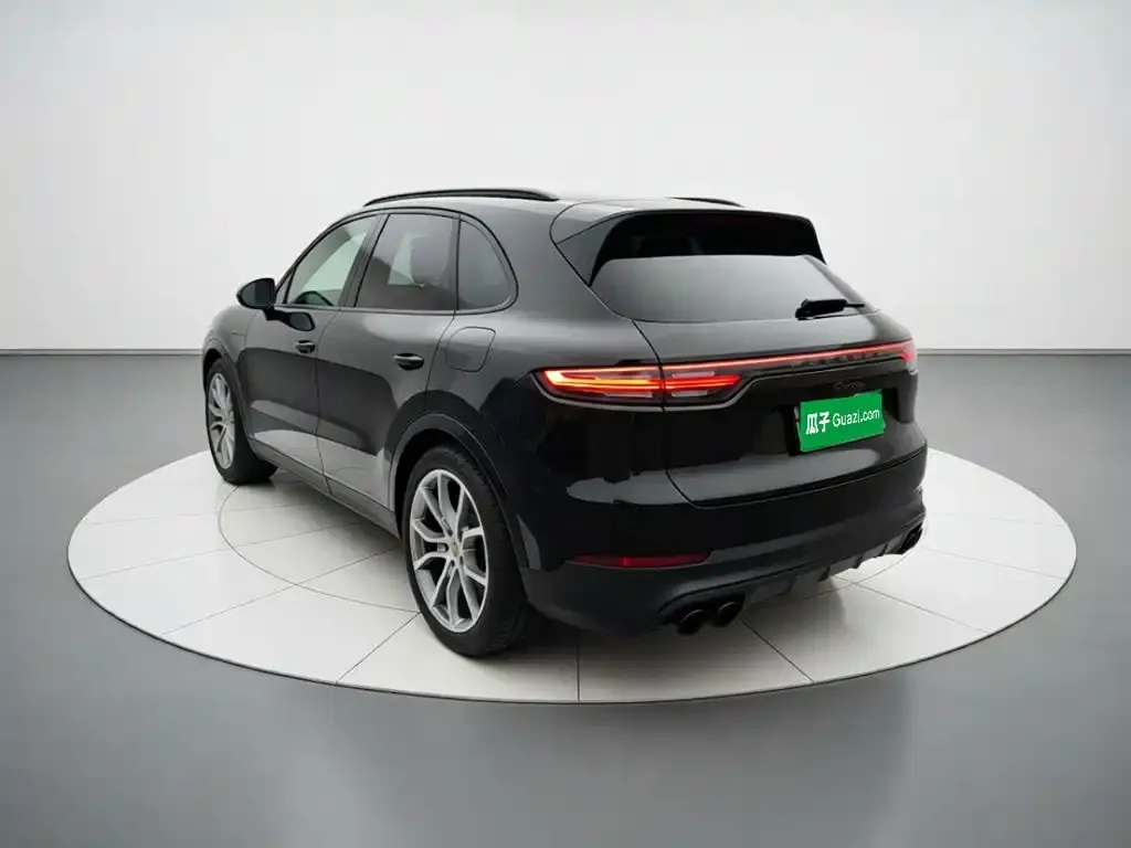 Porsche Cayenne Hybrid — фото 2