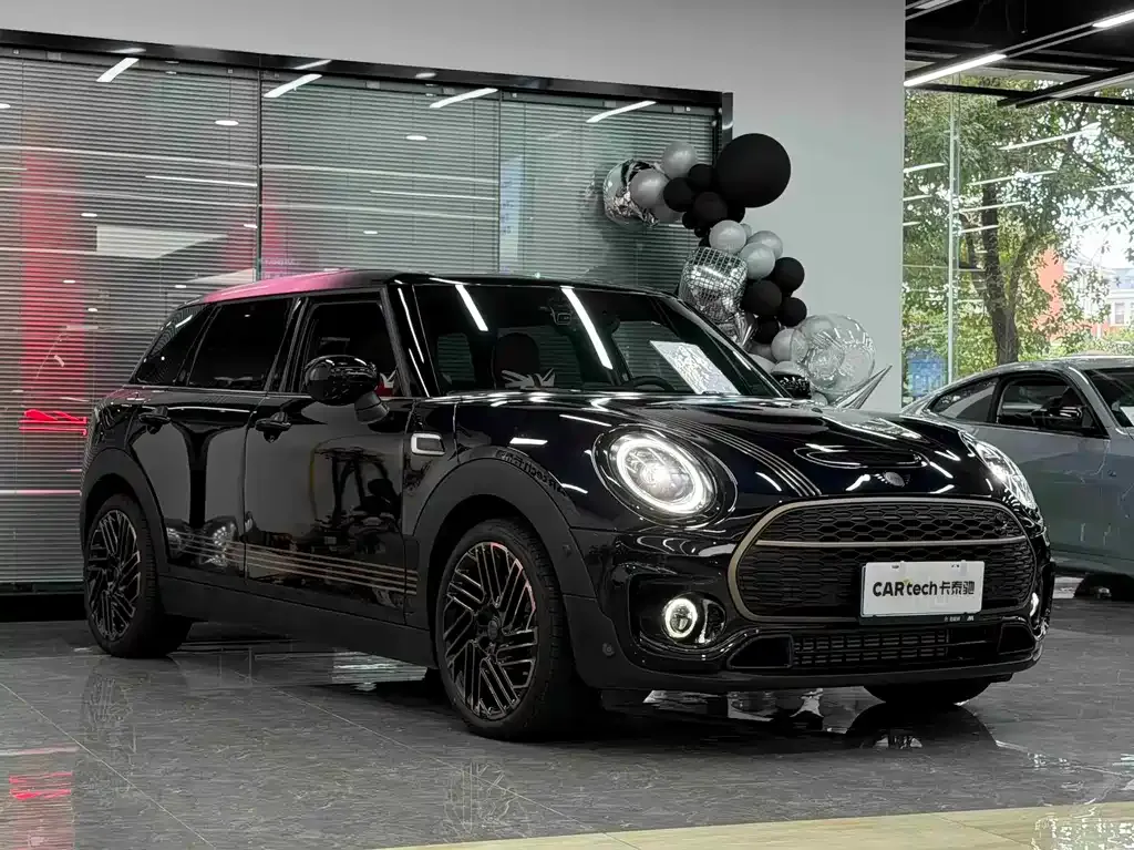 MINI Clubman — фото 2