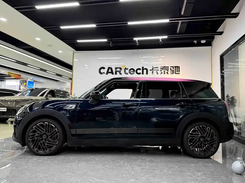 MINI Clubman — фото 7