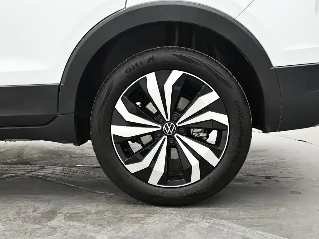 Volkswagen Tharu — фото 10