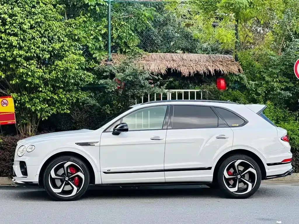 Bentley Bentayga — фото 5