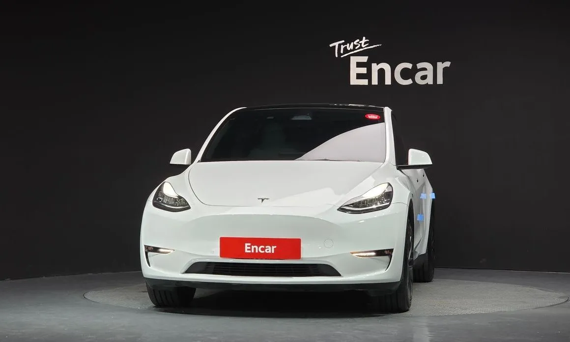 Tesla Model Y — фото 2