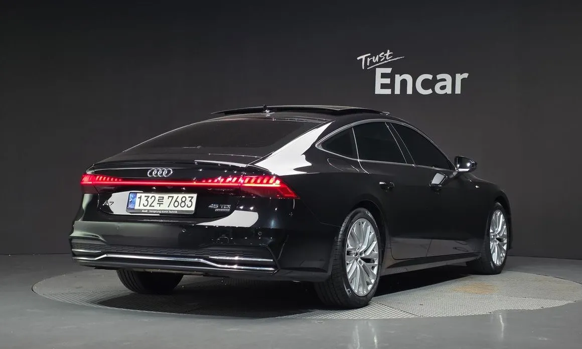 Audi A7 — фото 10