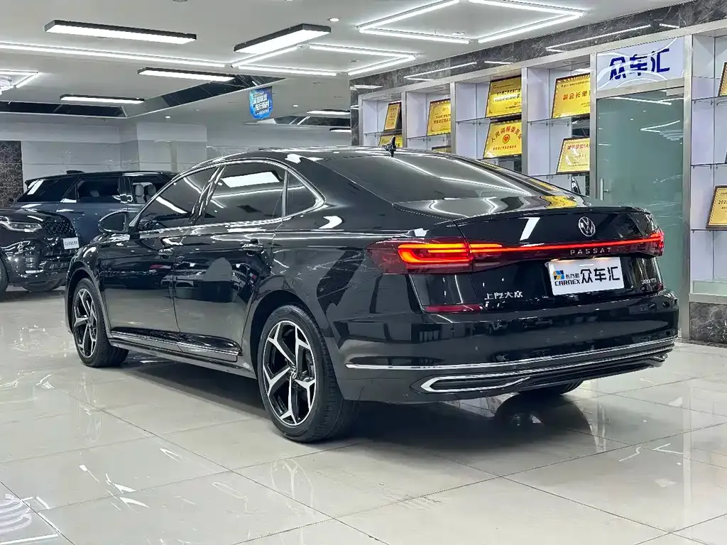 Volkswagen Passat — фото 8
