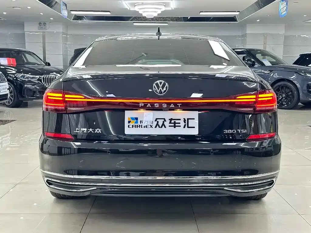 Volkswagen Passat — фото 9