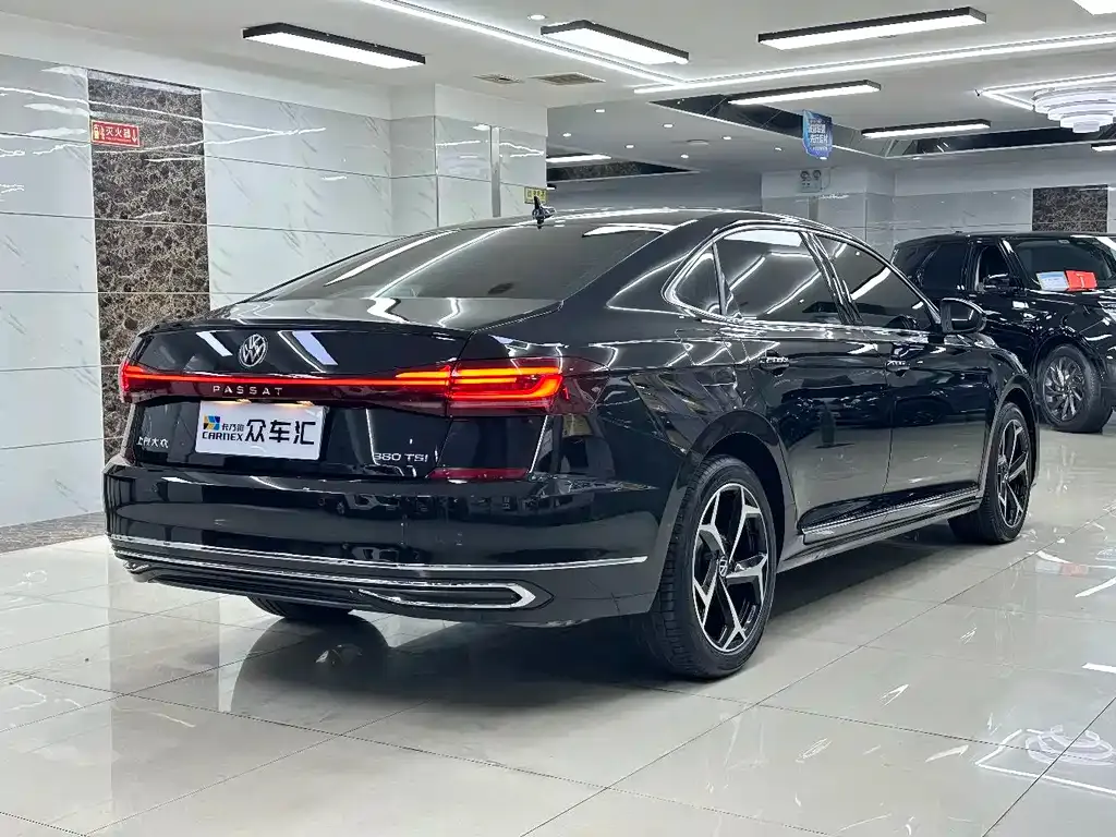 Volkswagen Passat — фото 4