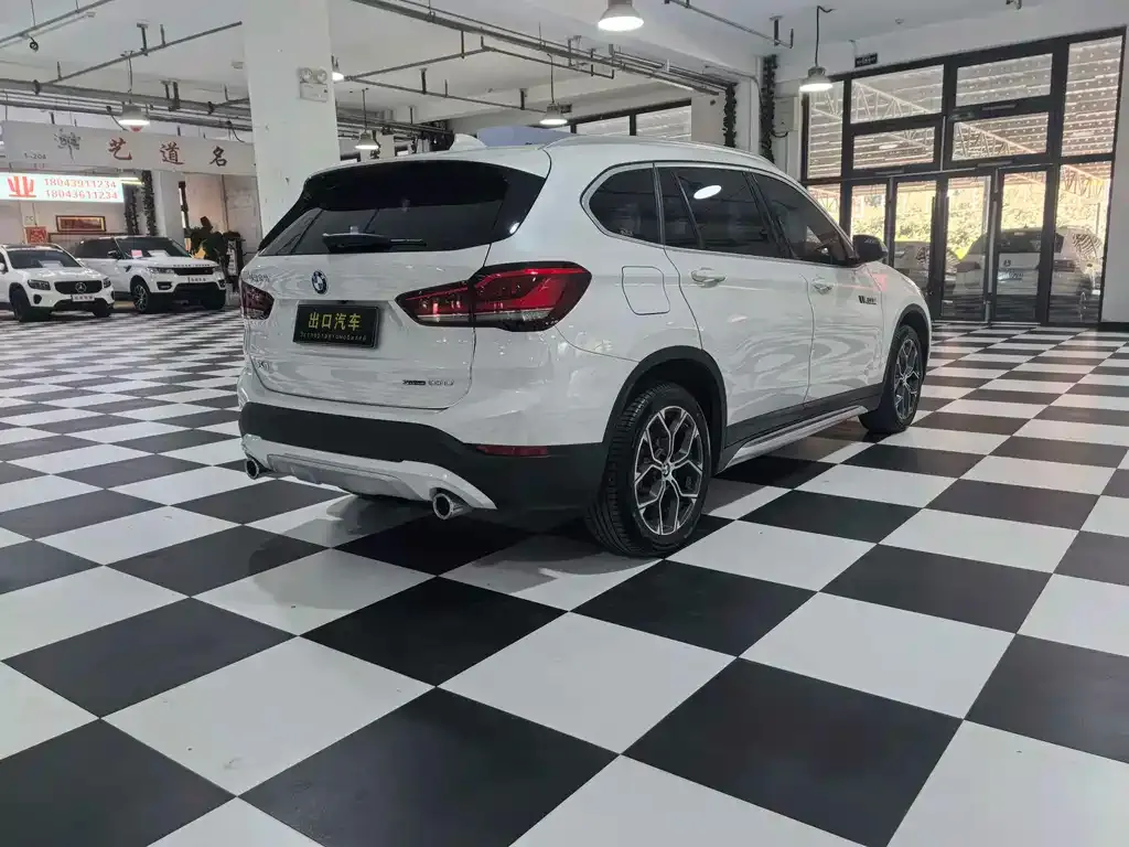 BMW X1 — фото 3