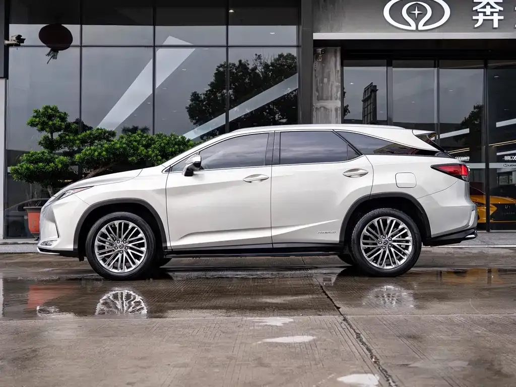Lexus RX — фото 9