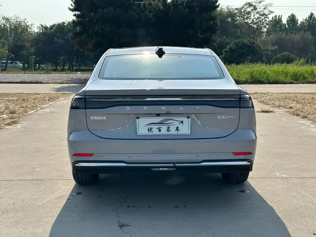 Geely Galaxy A7 EM — фото 4