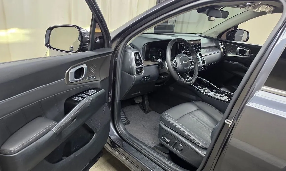 Kia Sorento — фото 10