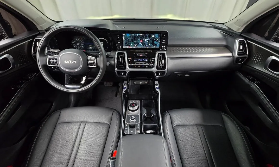 Kia Sorento — фото 6