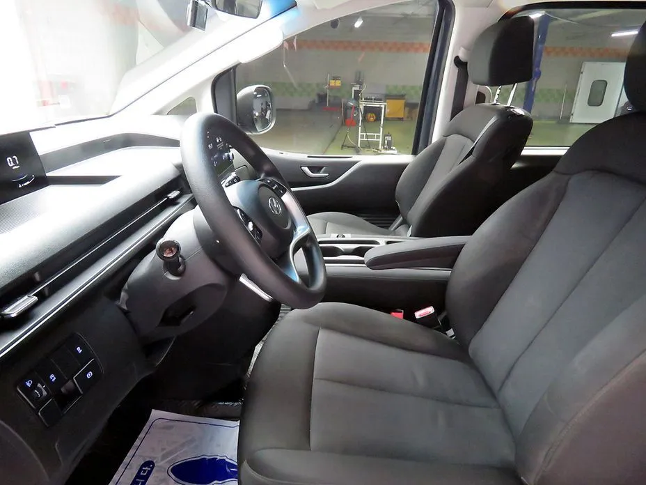 Hyundai Staria — фото 2