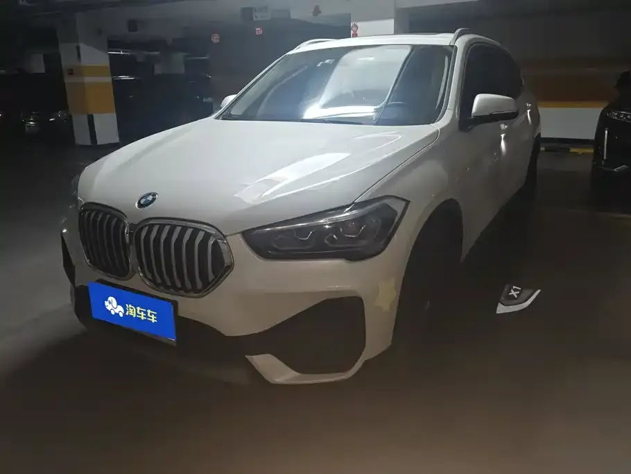 BMW X1 — фото 1